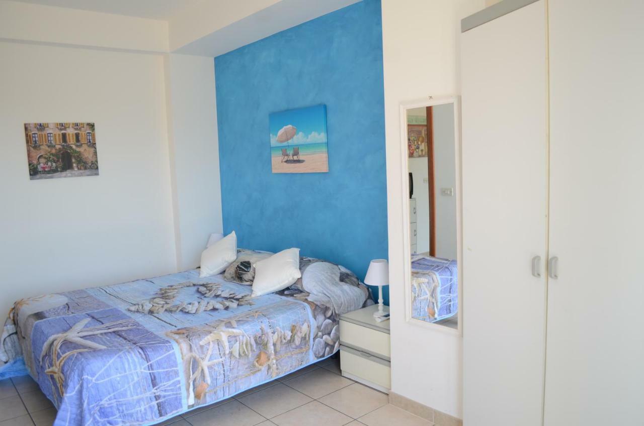 Santanna Beach House - Fondachello-Apartments Com Mascali Exterior foto